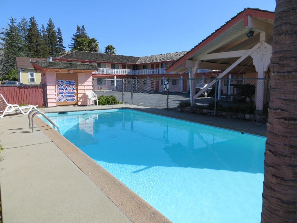 National 9 Motel Santa Cruz Exterior photo